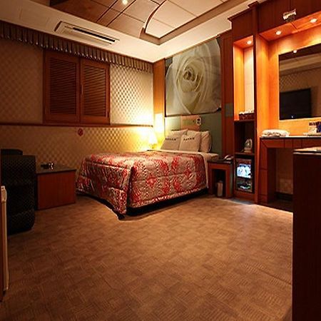 Rampart Hotel Suwon Exteriér fotografie